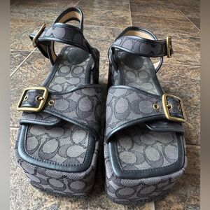 COACH Naomi Jacquard Flatform Leather Signature Sandals- Black/Gray, Women’s 11B